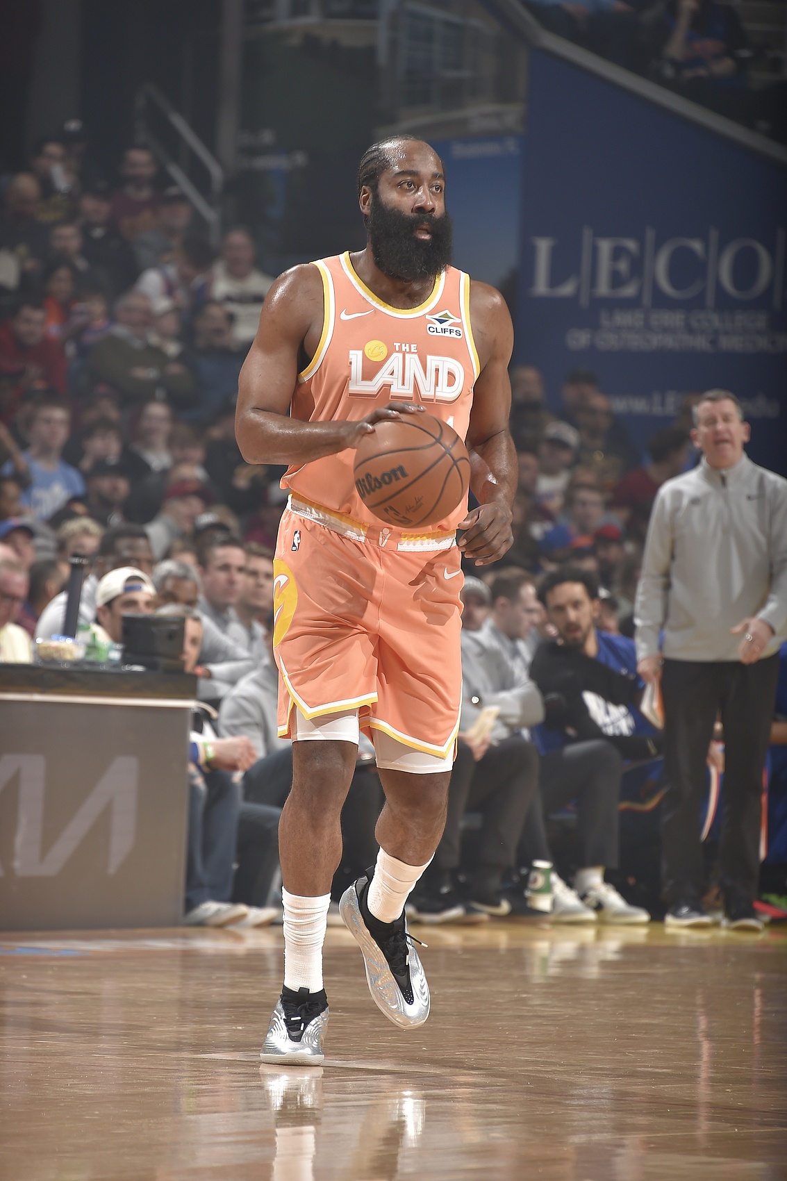 leyu乐鱼体育-阿特金森：哈登还没完全康复 他总是带伤出战&amp;但是仍然打的很好