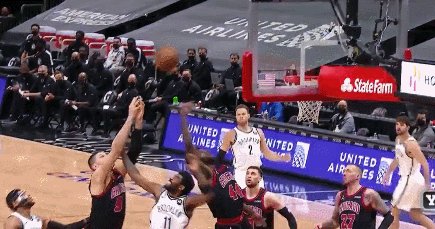 乐鱼官网-哈登有望明日复出登场 但篮网三巨头合体再度存疑